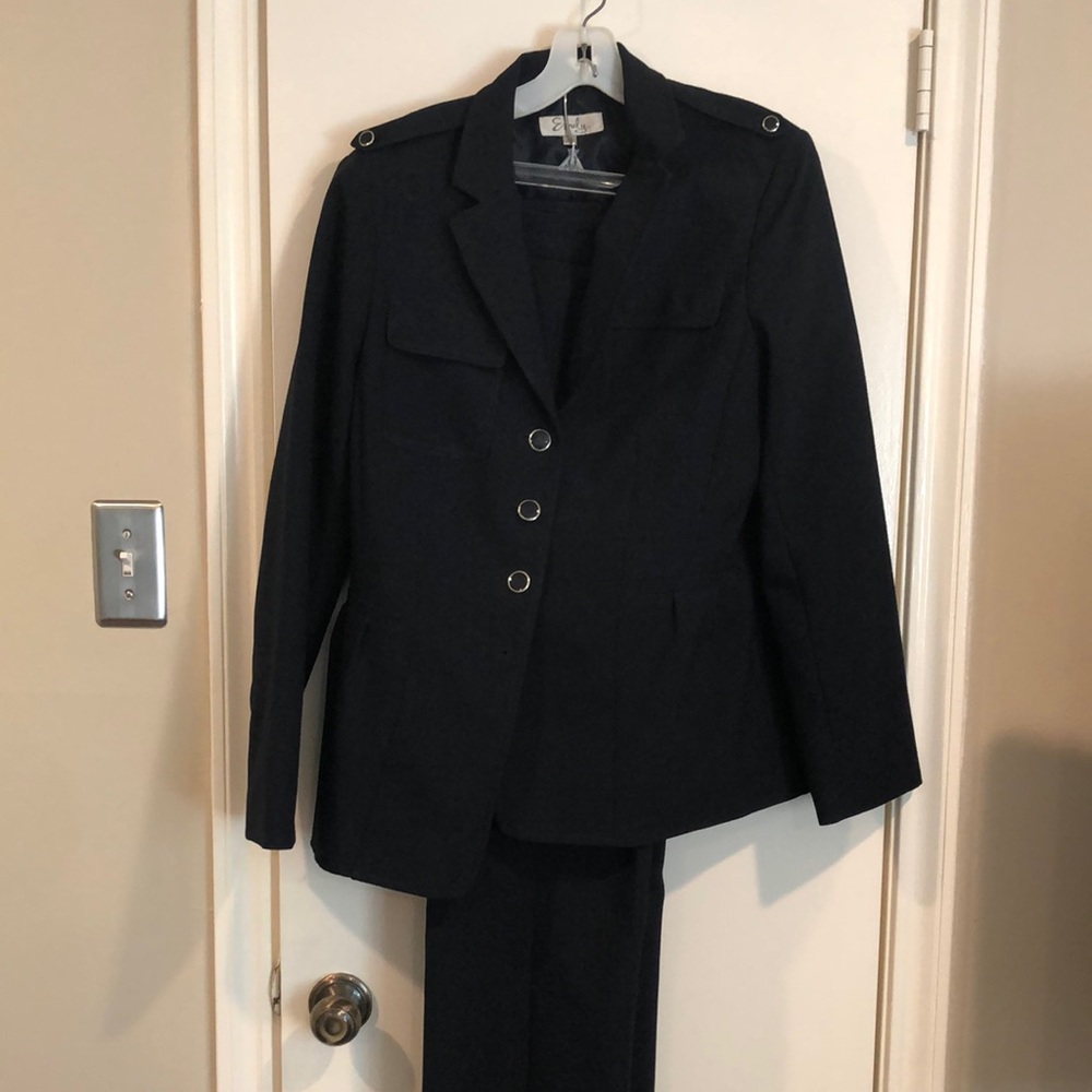 Navy blue Emily Pants suit two piece suit size 12.